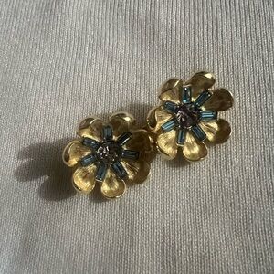 VTG Trifari Pastel Rhinestone Crystal Flower Clip-On  Earrings !